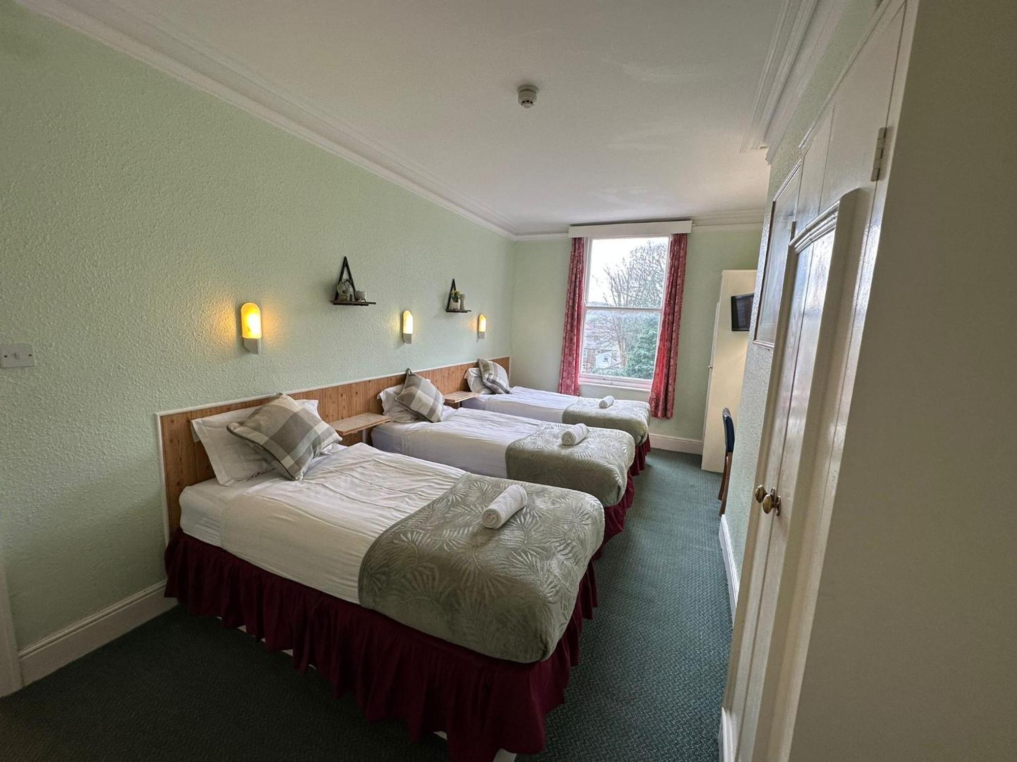 Green Gables Hotel สการ์โบโรห์ ห้อง รูปภาพ