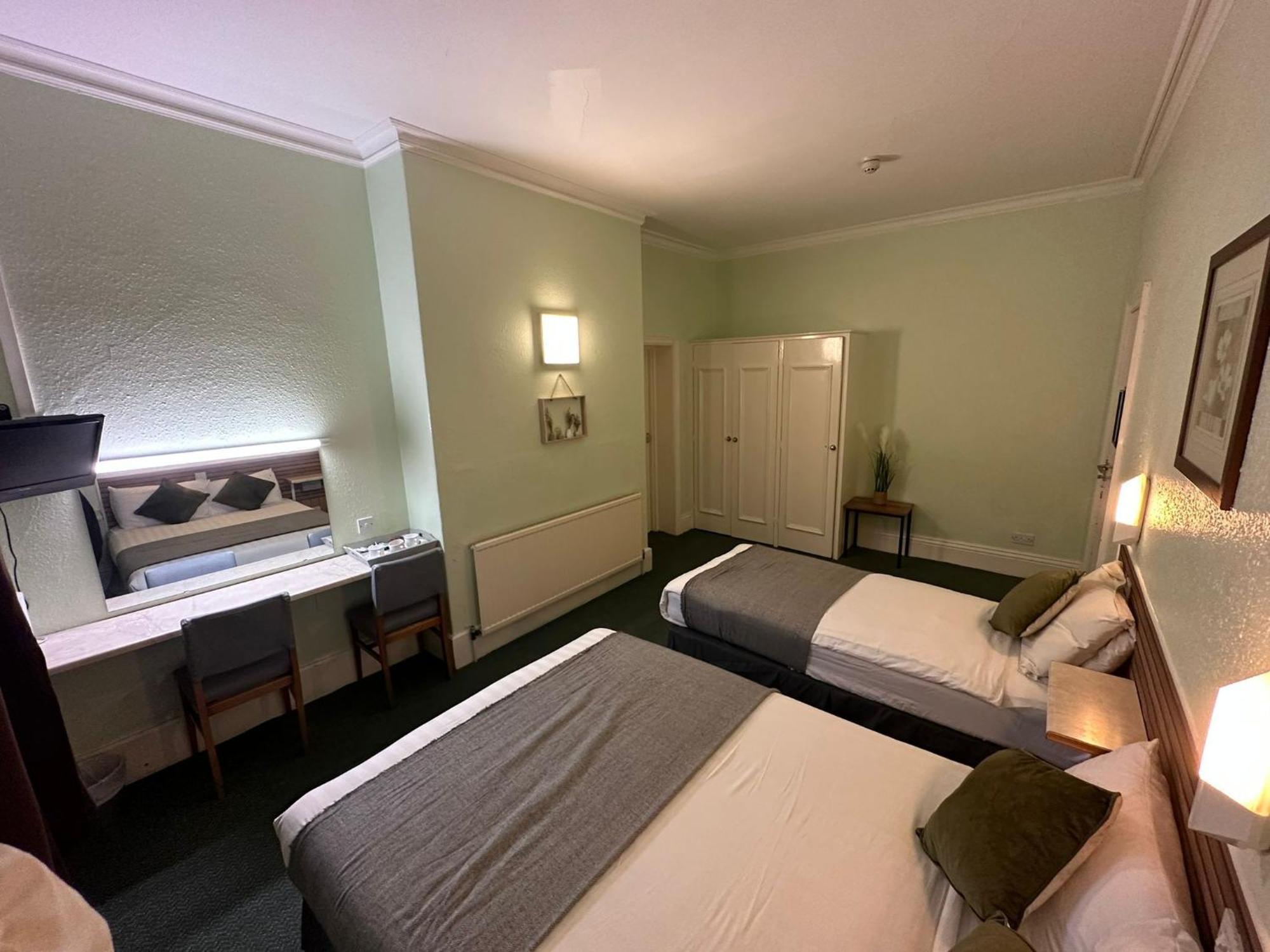 Green Gables Hotel สการ์โบโรห์ ห้อง รูปภาพ