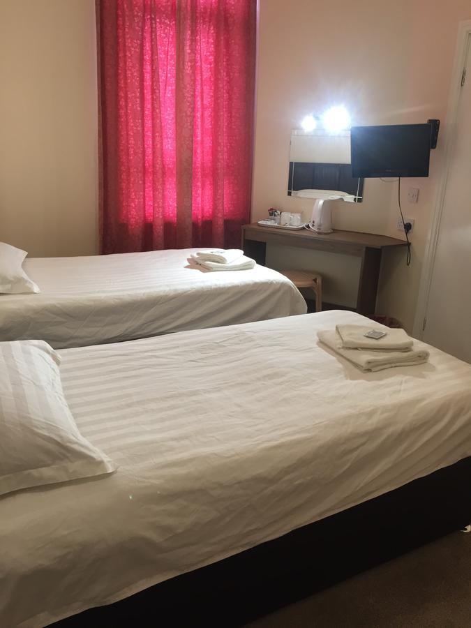 Green Gables Hotel สการ์โบโรห์ ภายนอก รูปภาพ